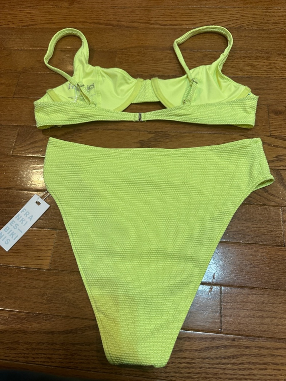 NWT Frankie’s Grotto Bikini Set in Sundance- M/L - Picture 9 of 9